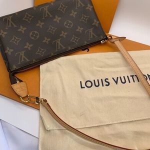 Louis Vuitton Pochette Accessory, Monogram